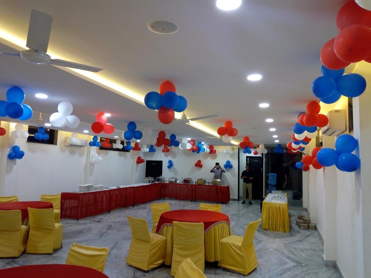 Hotel Sar Kamla Dham Skd Vrindavan Fully Vaccinated Staff Exterior foto